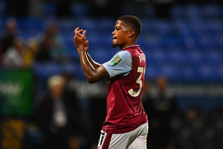 利昂-贝利批评牙买加国家队:没有足够运动器材,只给你一件球衣