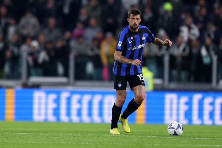 前那不勒斯后卫：阿切尔比说了那些话并道歉，但他侥幸逃脱了处罚