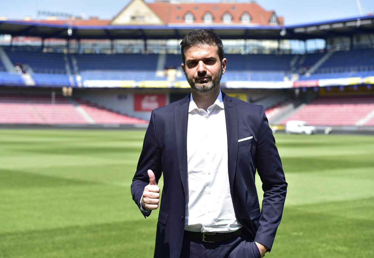 国米今夏如何补强?前主帅:我会选择引进一名25岁的顶级中卫