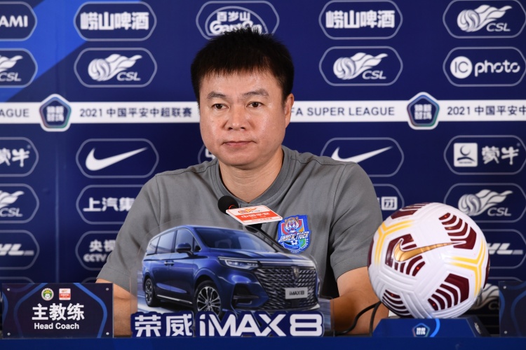 于根伟:让什科里奇最后时刻顶到锋线,是为给边锋创造进球的机会