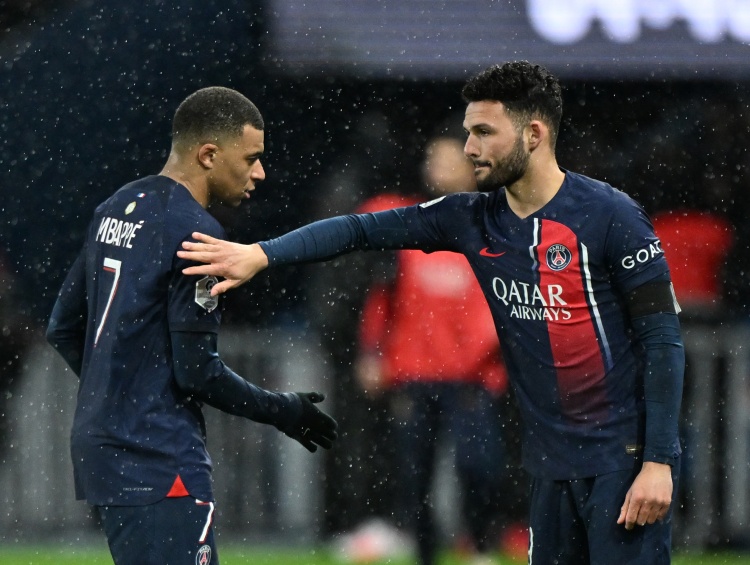 杜加里:姆巴佩是没有任何感情的机器人,不懂如何和伙伴合作